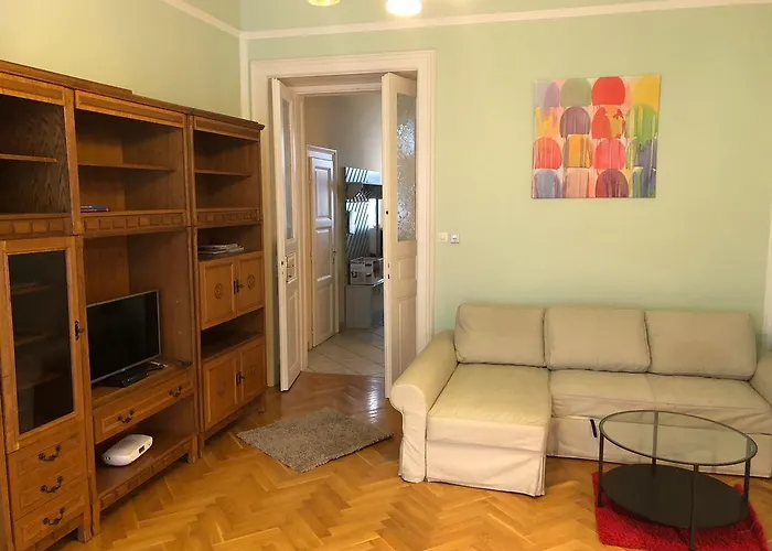 Summer Place * Budapesta