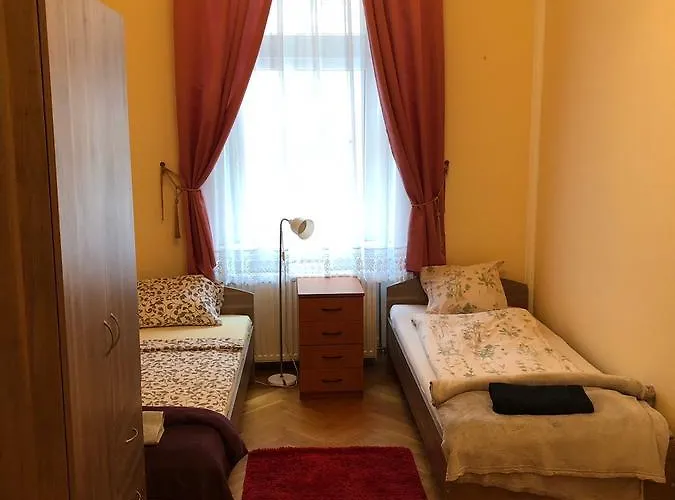 Summer Place * Budapesta